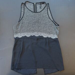 BCBGMAXAZRIA Women's Caralyn Top Size XS Black And White Silky Shirt Tank Dressy